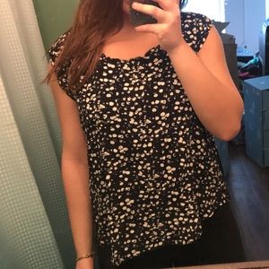 Sussan flowy spotted top